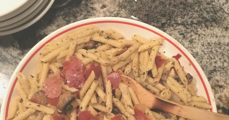 Penne with Prosciutto and Mushrooms